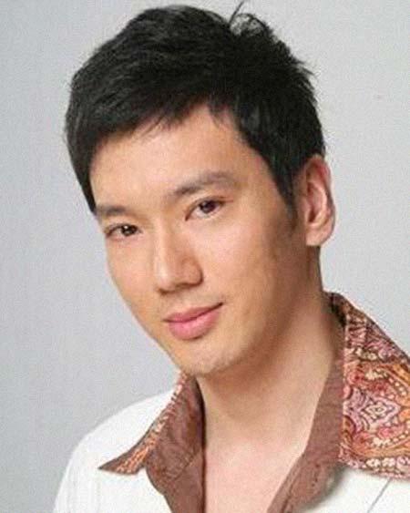 演员王坤,光影交织，演绎人生百态